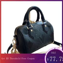 Top 10A Hot 2023 Fashion New Classic Designer Leather Women's Retro Clutch Handbag Shoulder Emed Crossbody Bag