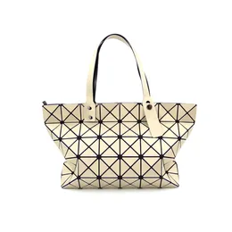 Shoulder Bags Crocrogo Women's Geometric Handbag Ladies Fashion Lattice Large Capacity Purse Clutch Bag Travel Tote Beach