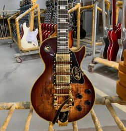 Custom electric guitar, 6-string guitar, mahogany body, Decayed Maple Top, Mahogany fingerboard, Tremolo system,