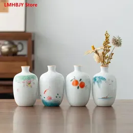 Vases Hand-painted Small Flower Ware Elegant White Porcelain Dried Vase Arrangement Tabletop Ceramic Decoration