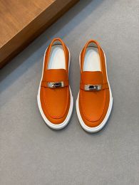 Tasarımcılar Yeni Varış Güzel Renk Tasarımcı Lüks Sneaker Sıradan Tasarımcı Ayakkabı Yüksek Kaliteli Erkek Ayakkabı Spor Ayakkabıları AB Boyutu 38-45