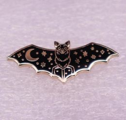 Brooches XMfunny Weird Goth Bloodsucking Bat Brooch Personality Accessories Backpack Badge Hat9584542