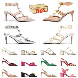 Top Fashion Heel Wedges Pumps Slingback Sandals Famous Designer Women Luxury High Heels Rivet Pointed Slides Lady Sexy Leather Platform Manual Customized Slippers