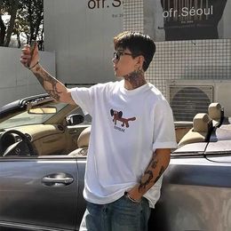 Men's T-Shirts Fashionable Korean Puppy Cute Print Graphic T Shirt 2024 Summer Simple Street Hip Hop Round Neck Oversized T Shirt Top J240515