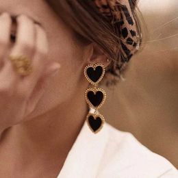 Stud Boho INS Three Heart Chain Earrings Bohemian Enamel Heart shaped Long Pendant Earrings Red and Black Heart shaped Pendant Earrings Womens Jewellery J240513
