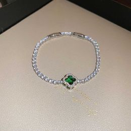 High standard Vanly bracelet gift first choice diamond flower with sparkle and fresh light with Original logo box Vancley