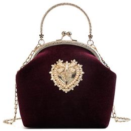 Evening Bags 2022 Femme Retro Velvet Pearl Handbag Vintage Velour Heart Design Bag Wedding Party Bride Clutch Badge Purse 192Y