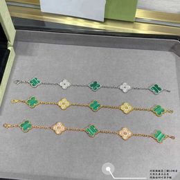 the Latest Light Luxury Jewellery Bracelet Gold High Clover Natural Diamond Flower Bracelet for Women Plated with Original Vancley