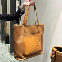 Fashion Leather To Soft Handbag Bag Shoulder Large Computer Capacity Tote Bag Bag One Bucket Shopping Handbags Designer Casual Large Ba Cfrb