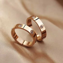 Band Rings 2024 Fashion Shining Zircon Ring Stainless Steel Rose Gold Love R for Women/Men Couple Ring Luxury Brand Jewellery Wedding Gift J240516