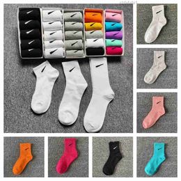 5 pairs/Designer Low mid high waist solid color black white grey breathable cotton socks Letter Breathable Cotton jogging Basketball football sports socks NPOY