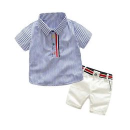 Clothing Sets Summer childrens clothing short sleeved striped shirt pants gentlemanly elegant set childrens clothing childrens casual set Y240515