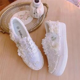 Casual Shoes Korean Version Lace Flat Bottomed Women Round Toe Pearl Flower Platform Canvas Sweet Girl Sports