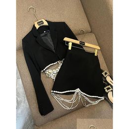 Two Piece Dress 2023 Autumn Black / White Rhinestone Chains Sets Long Sleeve Notched-Lapel Blazers Top Short Skirt Suits Set O3L012237 Dhbty