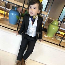 Suits Japan Kids Wedding Suit Flower Boys Jacket+Pants 2Pcs Clothing Set Kids Host Dance Formal Tuxedo Party Performance Dress Costume Y240516