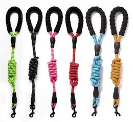 Strong Dog Leash Rope with Comfortable Padded Handle and Highly Reflective Threads Pet Leashes for Medium and Large9693414