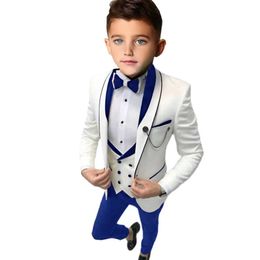 Suits Classic Shawl Neck 3 Piece Boys Suit Set Jacket Vest Pants Stylish Suits Smart Toddler Formal Tuxedo For Kids 3-14 Years Y240516