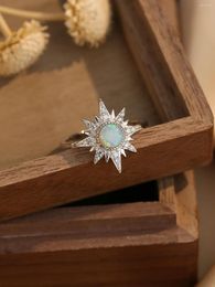 Cluster Rings S925 Sterling Silver European And American Sun Style White Opal Ring Women's Headpiece Design Sense Fashion Jewelry