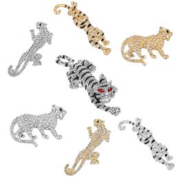 Baiduqiandu 4 Designs Gold Or Silver Plated Rhinestones Pave Tiger Leopard Brooch Pins For Men Animal Clothes Jewellery 240430