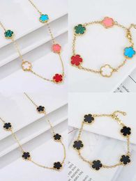 Pendant Necklaces Hot selling 10 Colour five leaf flower set bracelet necklace in 2024 classic and simple womens Jewellery set suitable for daily party wear J240516