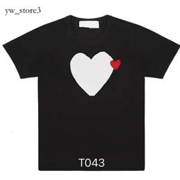 commes des garcon Fashion Mens Play t Shirt Garcons Designer Shirts Red Commes Heart Casual graphic tee heart behind letter on chest Cdg Embroidery Short Sleeve 6328