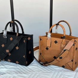 Fashion High Bags Luggage Bag Fashion Leather Shoulder Crossbody Shopping Tote Luxury Brown Designer Quality Wallet Bags Travel Underar Nbue