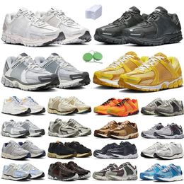 Top Quality OG Original vomero 5 Gold Running Shoes Photon Dust Metallic Silver Pink Women Men Trainers Dark Grey Black White Ochre Doernbecher Oatmeal Runner 36-45