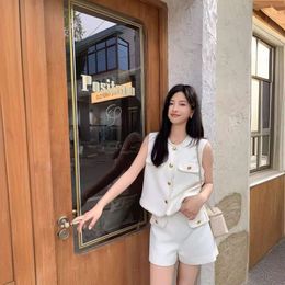 여자 양복 블레이저 MM 가족 24SS 새로운 소녀 절묘한 라운드 넥 조끼 상단+하이 허리 반바지 패션 세트