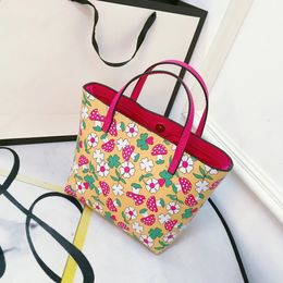 Kids designer Bags Girl Handbags Fashion Baby Children Mini Cute Letter Casual Portable Messenger Accessories Bag Women Mini Bag Size:20*21*11cm