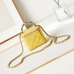 Designer Bag Clutch With Chain Calfskin Makeup Bag Pearl Handle Women Luxury Fashion Classic Cute Crossbody Bags Shoulder Bags Gold-Tone Metal High Quality 3805