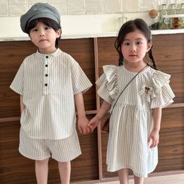 22004 brother and sisters clothing 2024 summer short sleeve striped baby mens dress or cotton girls dress 240511