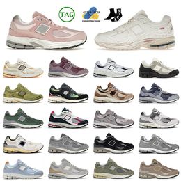 Top Fashion Mens Women 2002R Athletic Running Shoes Preotection Pack Sea Salt Cherry BB2002R Navy Blue Grey Sail Black Trainers Walking Runners 36-45