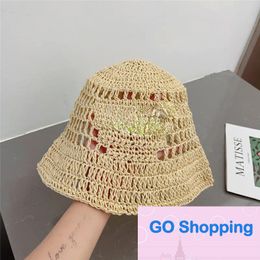 Quality Hats Designer Brim Wide Straw Caps Hand Woven Embroidered Letters Women Summer Beach Strawhat Suitable for Travel Bonnets Raffia Bucket Hats