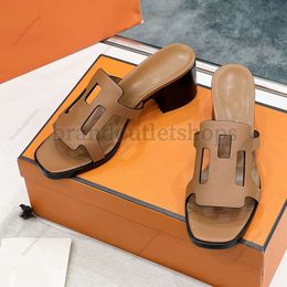 Designer leather women's Sandals Summer chunky slippers Fashion Beach Women's Slippers Letter Slipper Shoebox Size 35-42