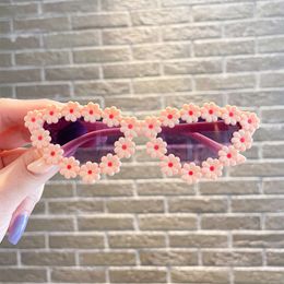 Cute Flower Frame Children Sunglasses Fashion Cartoon Baby UV400 Protection Eyewear Outdoor Boys Travel Sun Shading Eyeglasses