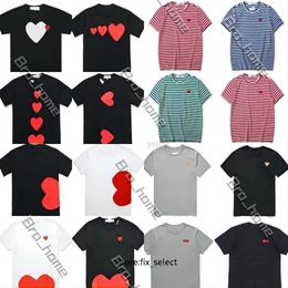 Designer Shorts Mens Tshirts 2024 Play Mens t Shirt Designer Red Commes Heart Women Garcons s Badge Des Quanlity Ts Cotton Cdg Embroidery Short Sleeve Black and White S