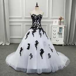 White and Black Ball Gown Gothic Wedding Dress Sweetheart Dropped Waist Women Vintage Non White Bridal Gown 172j