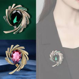 Brooches Retro Waterdrop Woman Design Brooch Pin Party Office Korean Jewelry Clothing Accessories Gifts