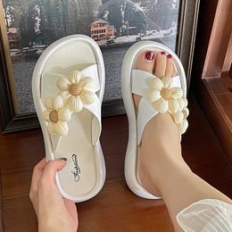 soft outdoor slipper women summer sweet flower shoes girls wide fit slides beach flip flops indoor house 240517