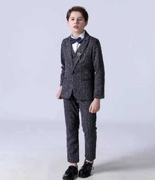 Suits Gentelman Kids Prom Party Show Photography Suit Children Gary Piano Host Jacket Vest Pants 3PS Tuxedo Dress Boys Wedding Suit Y240516