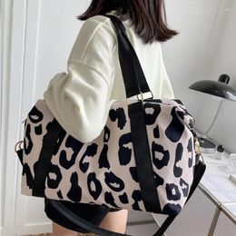 Duffel Bags Women Travel Duffle Shoulder Bag Large Multi-functional For Girls Female Big Capacity Sports Storage Fitness Handbag