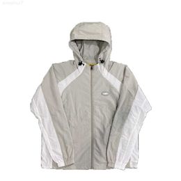 Mens Designer Jackets Luxury Windbreaker Clothes Zipper Hoodie Windproof Sports Suit Spring Summer Jackets Raincoat Fashion Contrast Panel Hoodie Coat 7FZ9