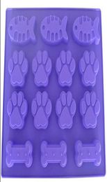 Dog Bone feet fish Cake Mould Flexible Silicone Soap Mould For Handmade Soap Candle Candy bakeware baking moulds kitchen tools ice m7112718