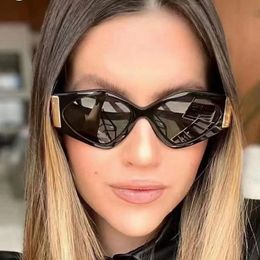 Top Luxury Sunglasses For Women Sun glasses 2823 Fashion Goggle Designer UV protection Cat Eye Frame Quality free Come With Package 199m