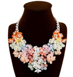 Fashion Jewelry Chunky Statement Necklace Colorful Small Broken Flower Waterdrop Pendant Crystal Choker Bib Necklace Five Colors M9002257