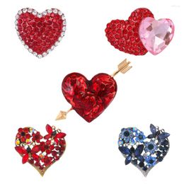 Brooches Romantic Valentine's Day Gift Red Heart Design Brooch Ladies Girls Pin Accessories