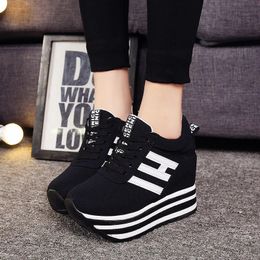 High Flat Platform 9cm Height Increasing Casual Shoes Woman Spring Hidden Wedge Sneakers Female Vulcanize Shoes 240510