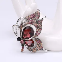 Brooches High Grade Alloy Inlaid Rhinestone Dancing Butterfly Brooch Fashion Cardigan Coat Clothing Pin Accessories Corsage