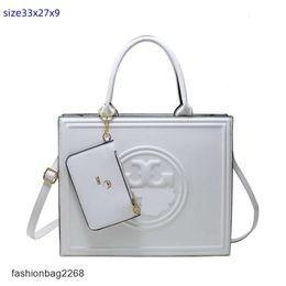 Luxury Designer Handbag For Men And Women High Quality Diagonal Bag Embossed Chain Underarm Bag Light Luxury Tote Bag Large Capacity Shopping Bag YE3R