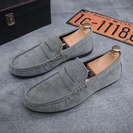 Casual Shoes Men Leather Soft Sole Slip-ons Loafers Fashion Non-slip Breathable Outdoor Wear-resistant 2024 Spring